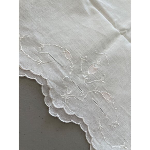 Layette Baby Cotton Pillow Case & Flat Sheet Embroidered White Pink Scalloped - Picture 8 of 14